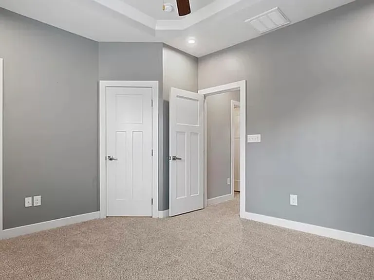 902 Avast Way — Photo 31