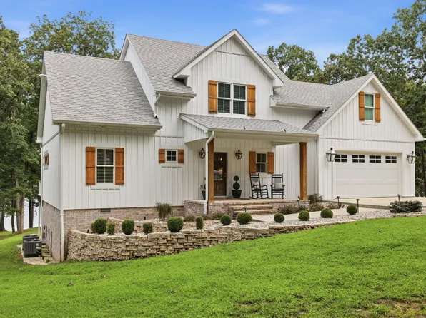 175 Edgewater Rd, Benton, KY 42025