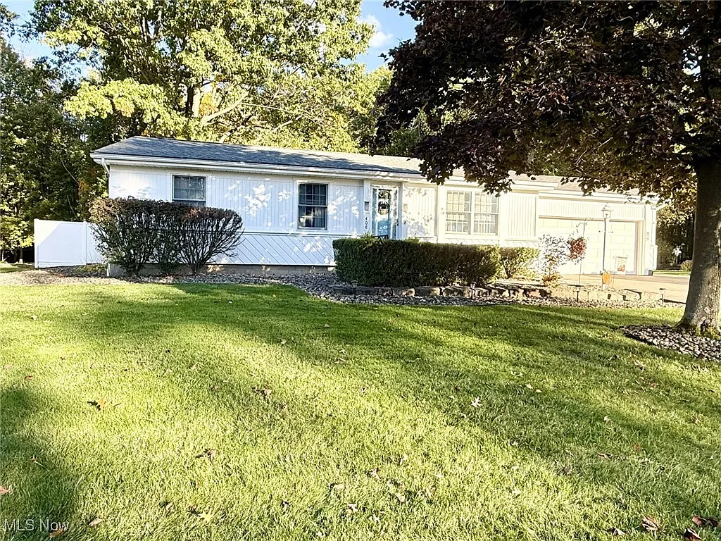 408 S Colonial Dr photo 1