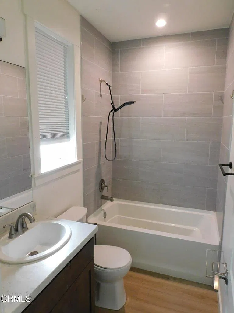 2 bed, 1.0 bath, 630 sqft, $2,800 — Photo 3