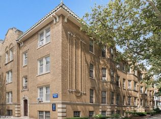 2106 W Ainslie St APT 1N, Chicago, IL 60625