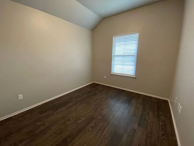 2225 Mill Creek Way — Photo 8