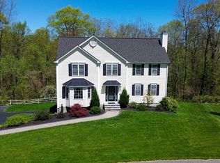 33 Boundary Stone Rd, Sutton, MA 01590