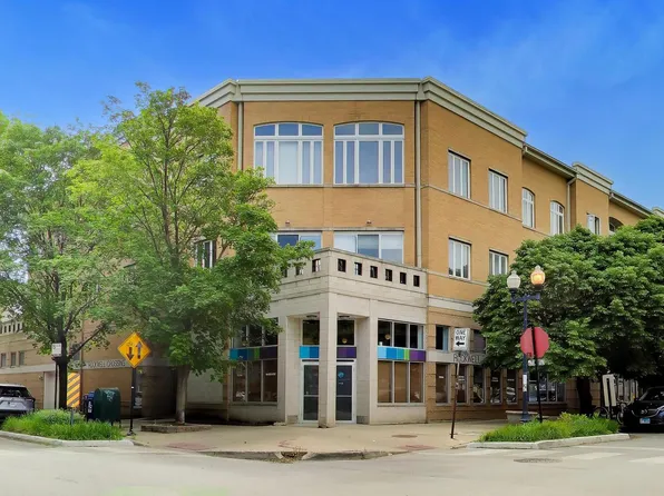 2555 W Leland Ave APT 305, Chicago, IL 60625