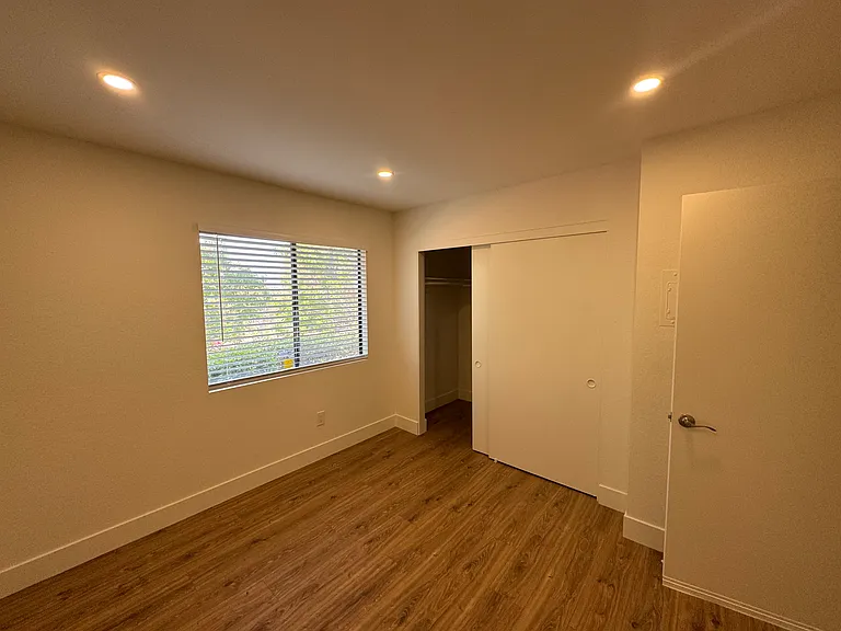 22741 Lakeway Dr #367 — Photo 6