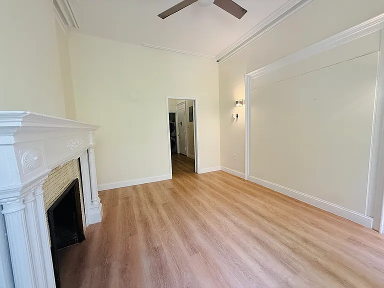 114 E 37th St #3A — Photo 5