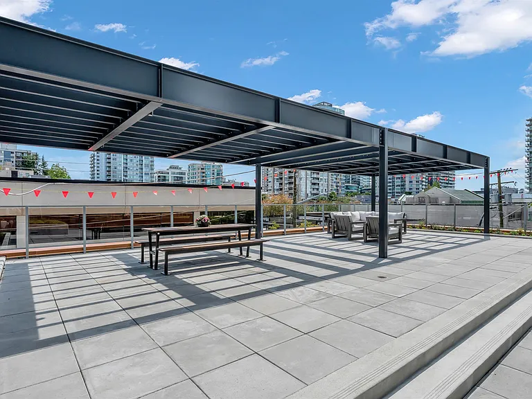 128 W 15th St #2101 — Photo 28