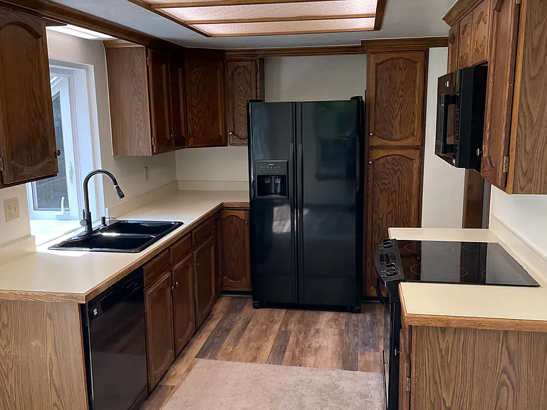 10268 Julian Ct — Photo 18