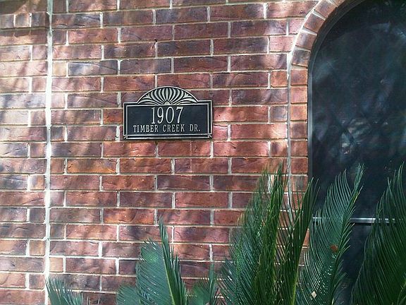 3rd image of 1907 Timber Creek Dr