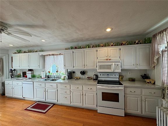 2nd image of 625 East Ave
