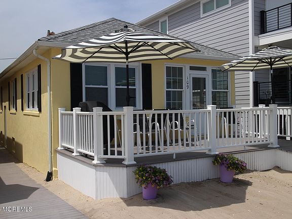 4th image of 109 Boardwalk