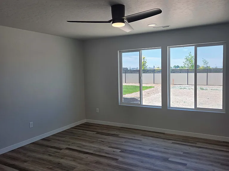 7303 S Bungalow Ave — Photo 4