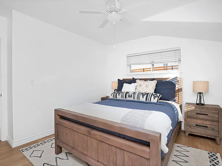 23027 Gainford St — Photo 16