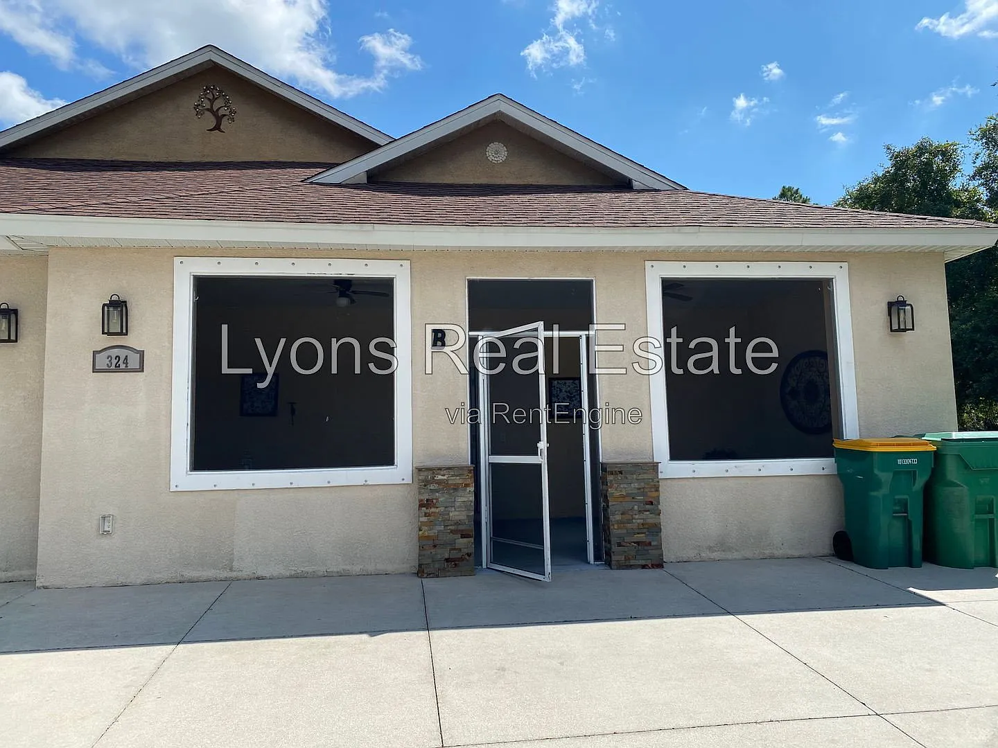 3 bed, 2.0 bath, 1400 sqft, $1,600 — Photo 1