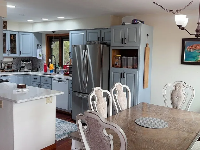 2516 Southridge Dr — Photo 2