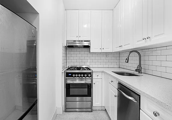 Rented by Mirador Real Estate | media 3