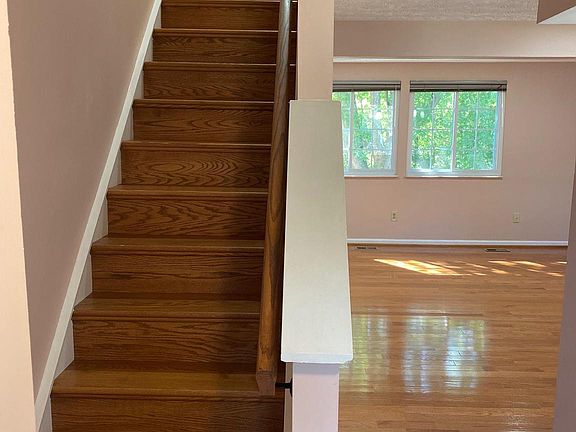 3rd image of 2846 S Meade St