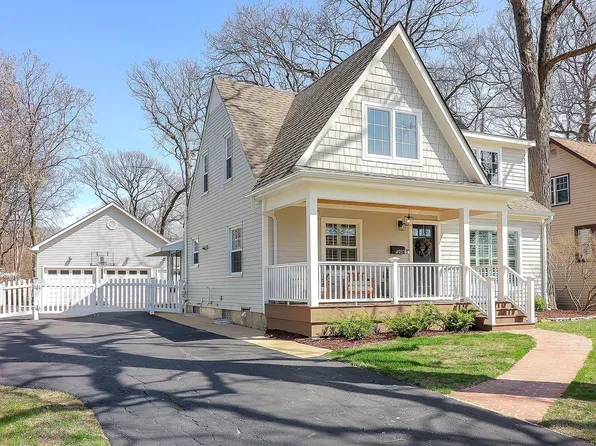 4931 Northcott Ave, Downers Grove, IL 60515