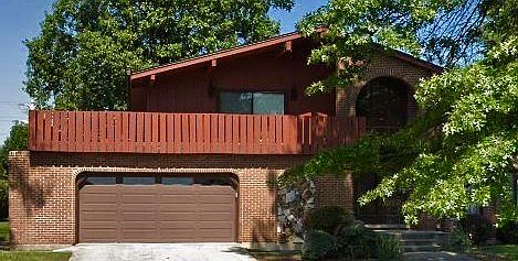 1st image of 19W072 Avenue Chateaux N