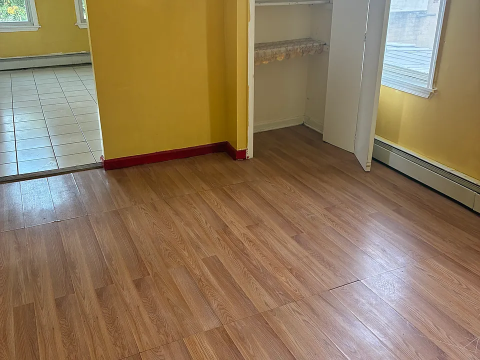 124 Roosevelt Ave #2