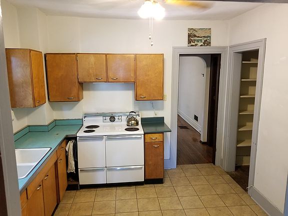 Retro kitchen appliances, all in perfect working condition