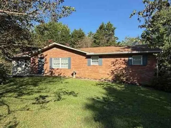 817 W Ridgecrest Dr, Kingston, TN 37763