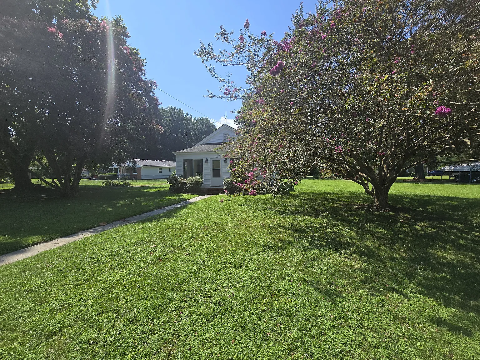 2 bed, 978 sqft, $1,825 — Photo 2