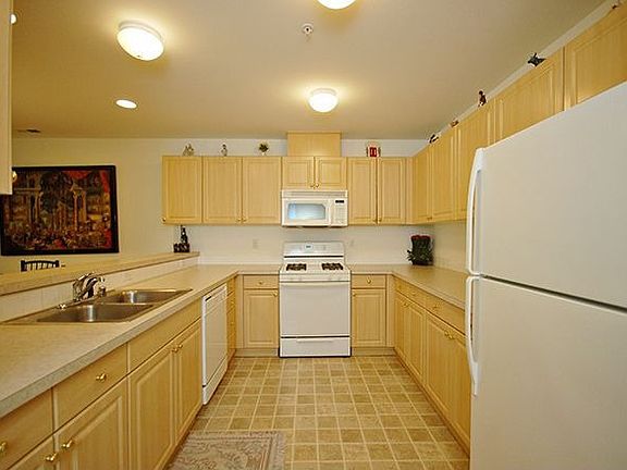 3rd image of 15414 35th Ave W #11