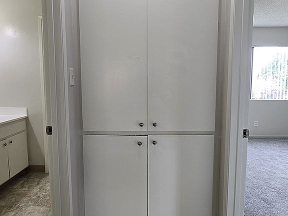5th image of 1135 W I St #41