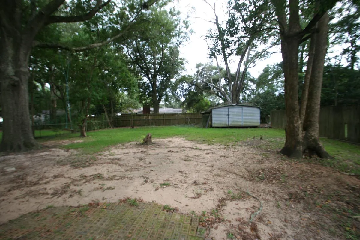 3 bed, 1.5 bath, 1100 sqft, $1,350 — Photo 4
