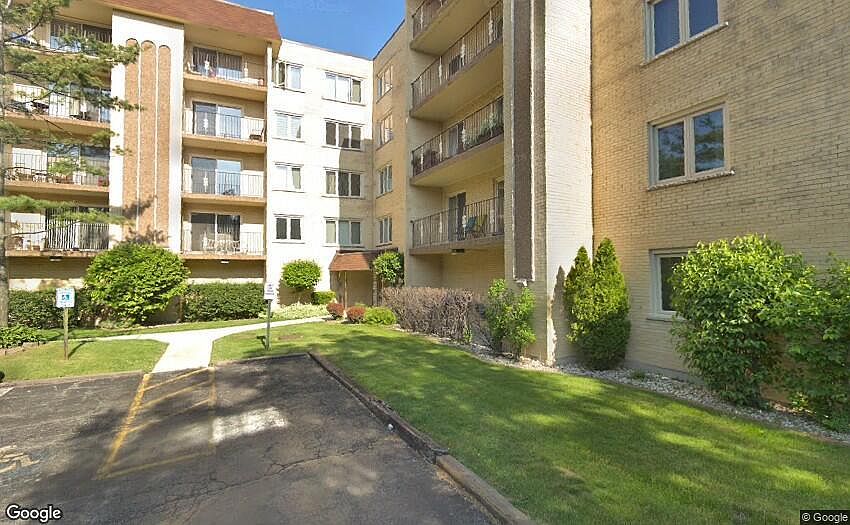 1st image of 6460 W Belle Plaine Ave APT 505