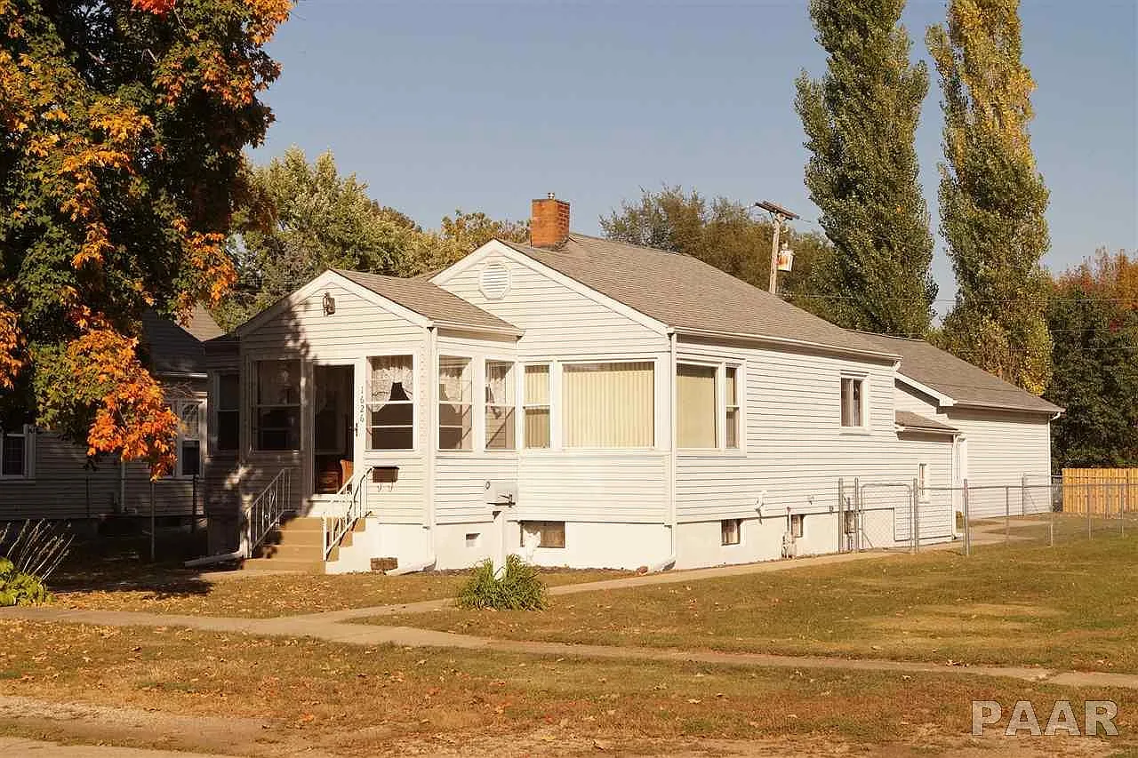 1626 N Logan St photo 1