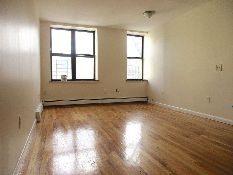 1st image of 333 E 108th St APT 4b
