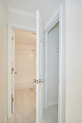 Rented by Joshua Vitow LLC | media 11