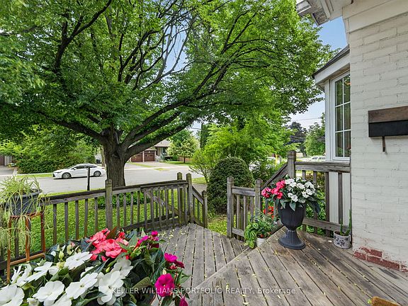 3rd image of 23 Ashbourne Dr