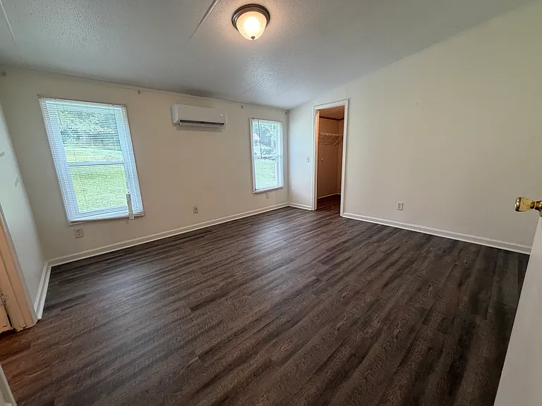 3905 Bolding Rd — Photo 5