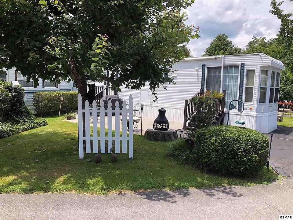 1st image of 4229 E Parkway Lot 201