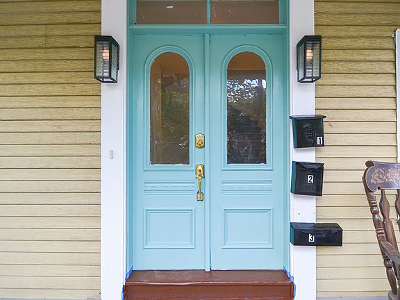 2nd image of 183 Wood St