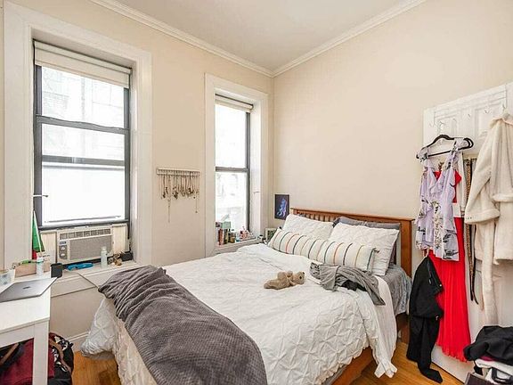 4th image of 60 E 3rd St APT 3D