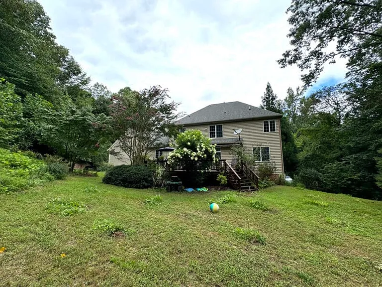 1036 Upper Glencoe Rd — Photo 3