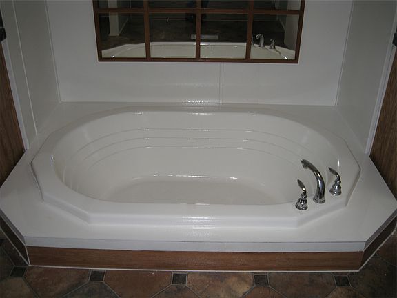 4th image of 1433 Shirley Dr