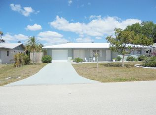 437 Peppertree Rd, Venice, FL 34293