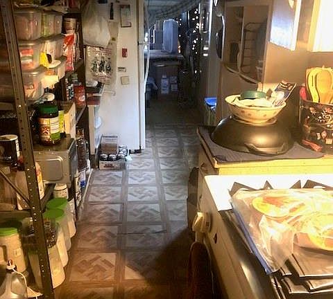 5th image of 449 Wallace Ave