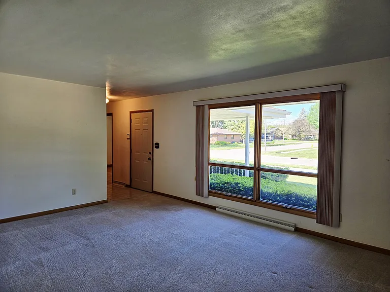3507 Packard Pkwy — Photo 7