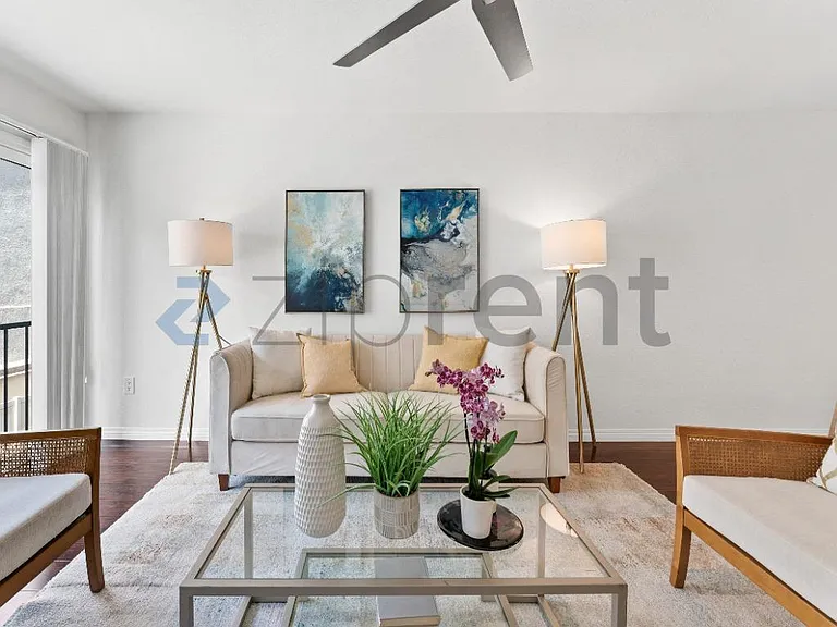 5257 Radford Ave #205 — Photo 10