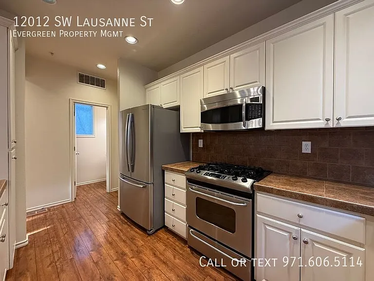 12012 SW Lausanne St — Photo 10