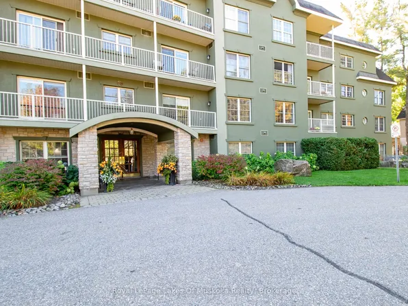 24 Ontario St #110, Bracebridge, ON P1L 2H5