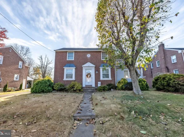 1102 Rhawn St, Philadelphia, PA 19111