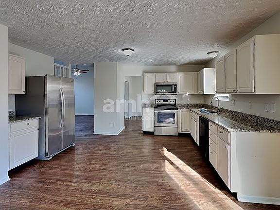 3rd image of 7772 Williamson Ln