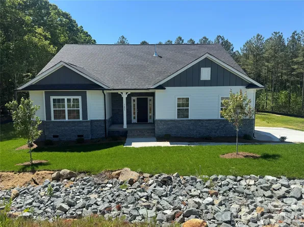 1606 Autumn Ln #114, York, SC 29745